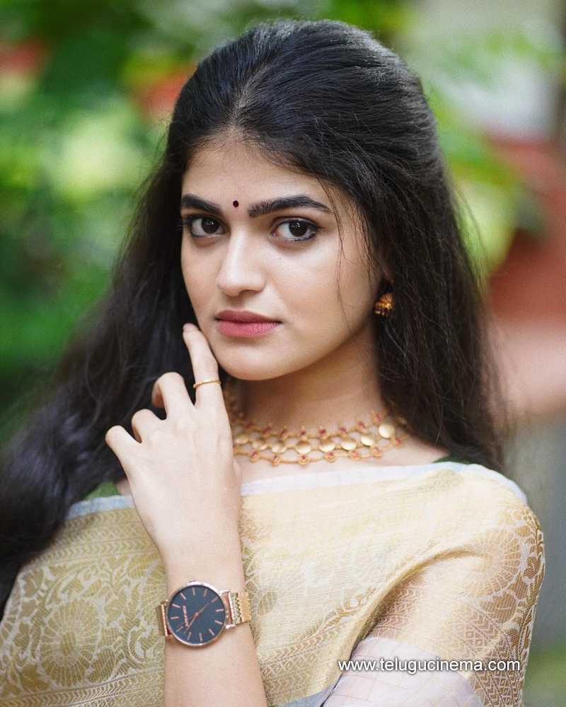 sangeetha rajesh stills 120824 02