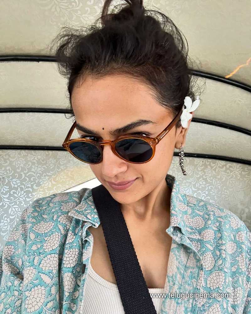 shraddhasrinath stills 010824 03