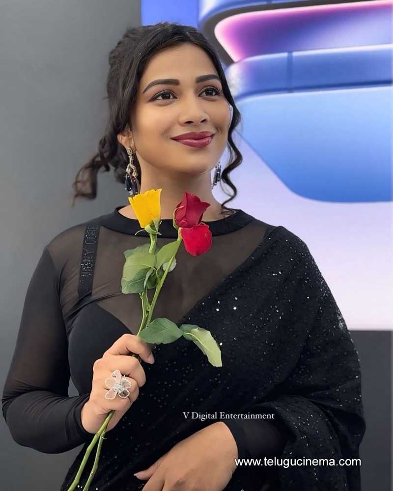 inaya stills 250924 06