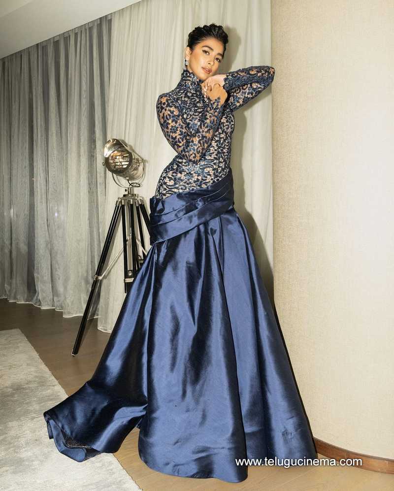 pooja stills 190924 03