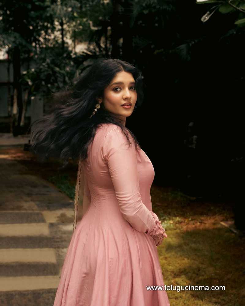 ritika stills 280924 03