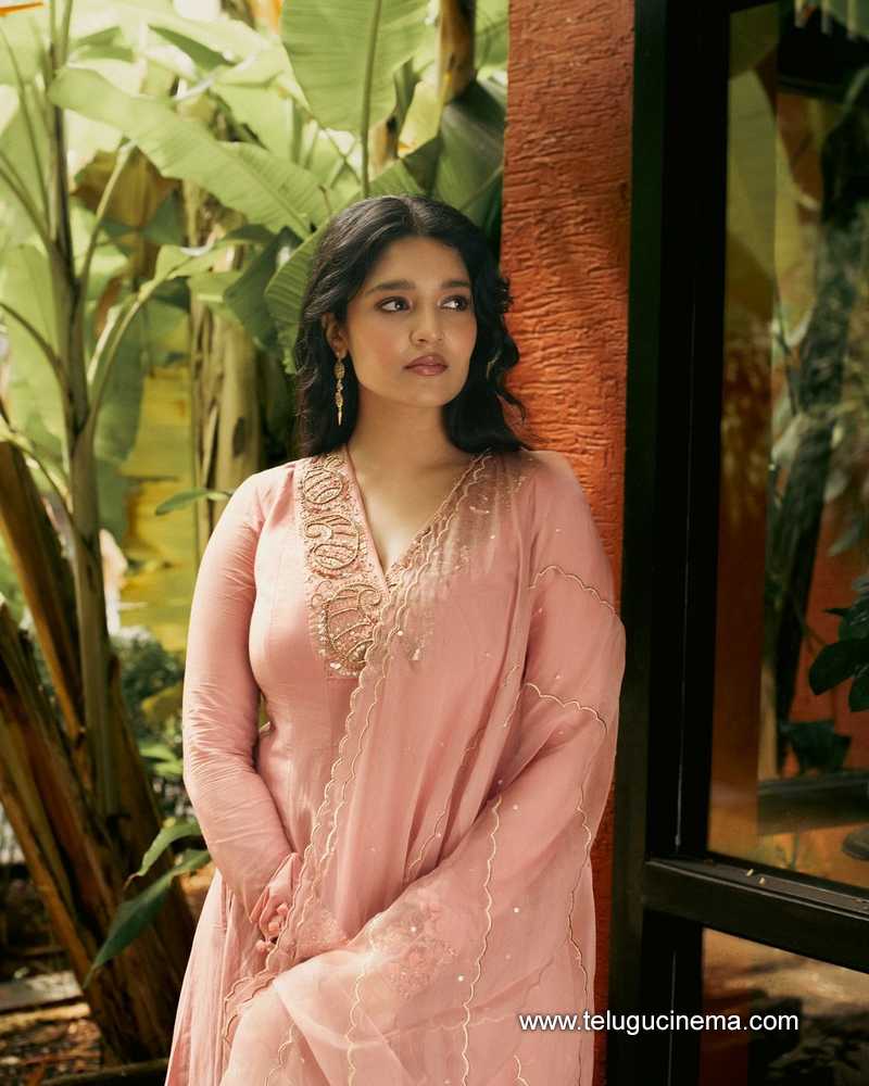 ritika stills 280924 04