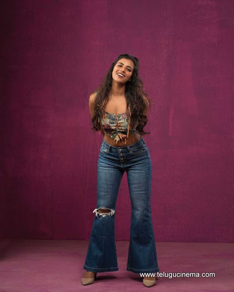 Aishwarya Rajesh keeps it cool
