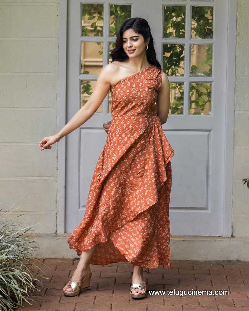 amrita stills 111024 01