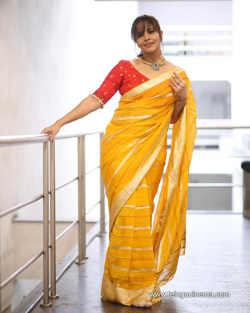 anasuya 291024 06