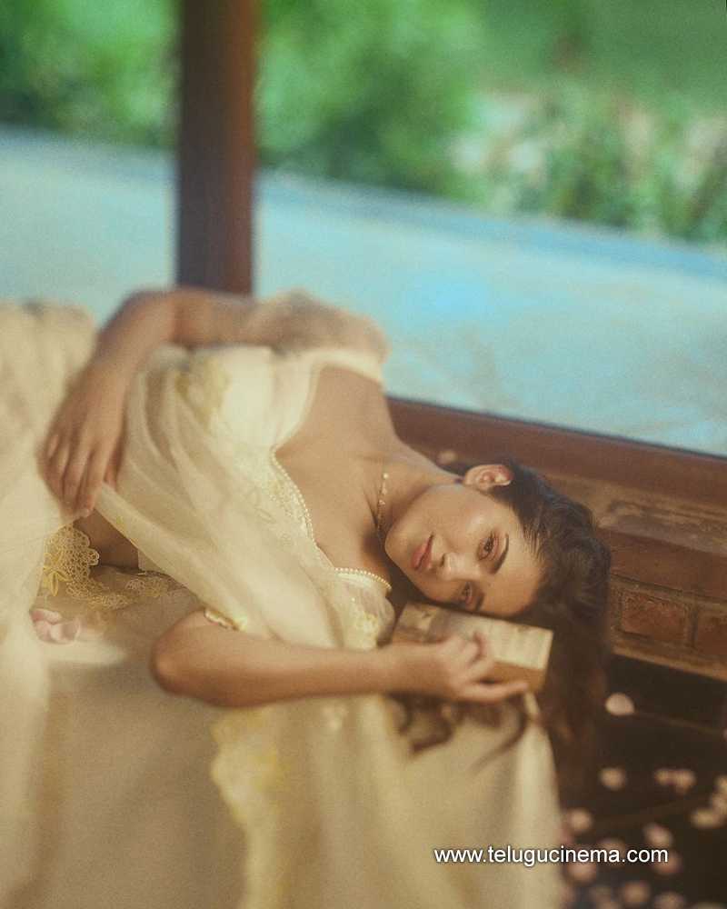 ashika stills 191024 05 1