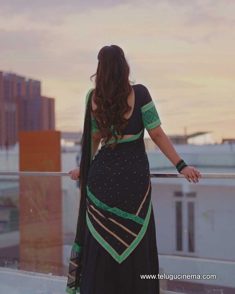 ayesha stills 041024 08