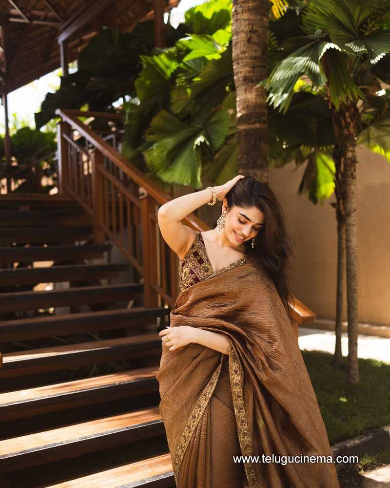 kritishetty stills 171024 05