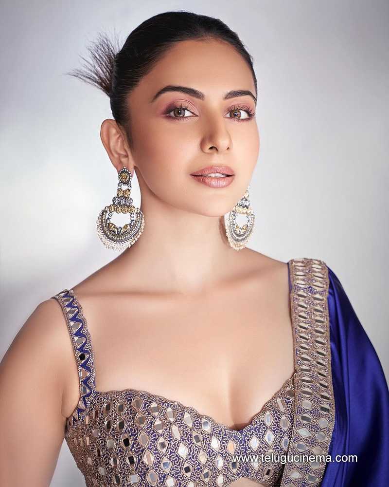 rakul preet stills 301024 08