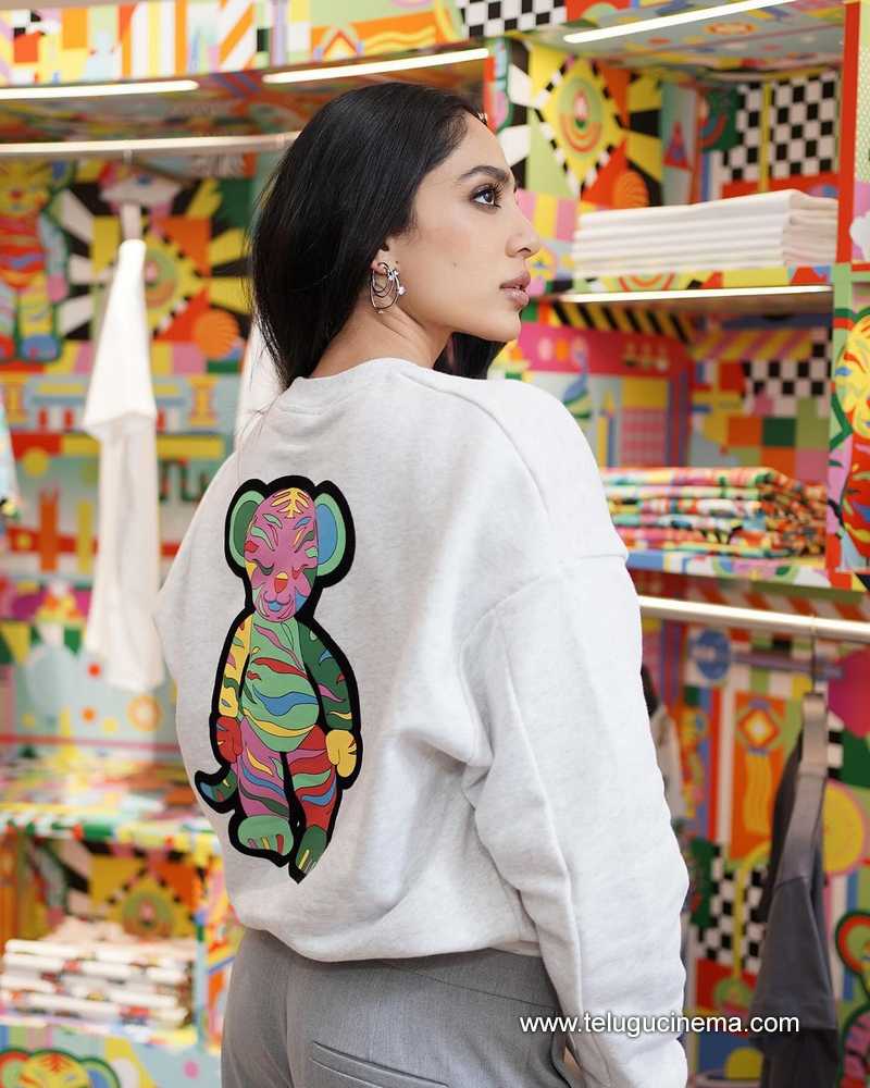 sobhita stills 191024 04