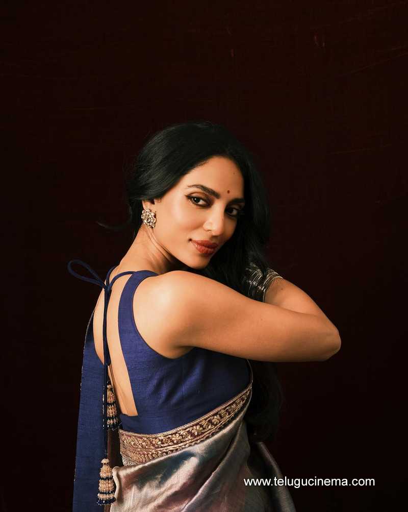 sobhita stills 231024 09