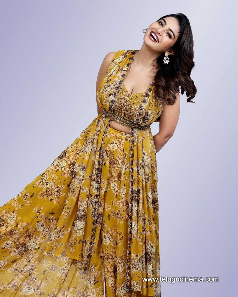 ananya stills 301124 05