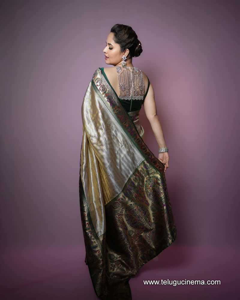 anasuya stills 051124 09