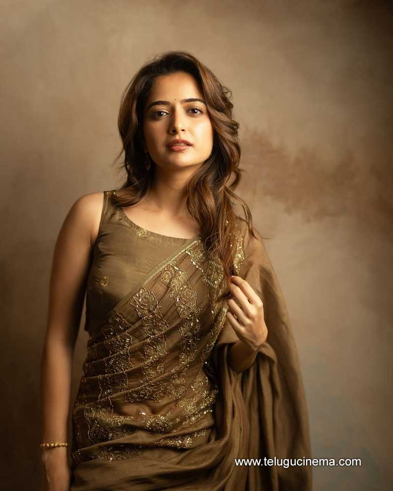 ashika stills 271124 03