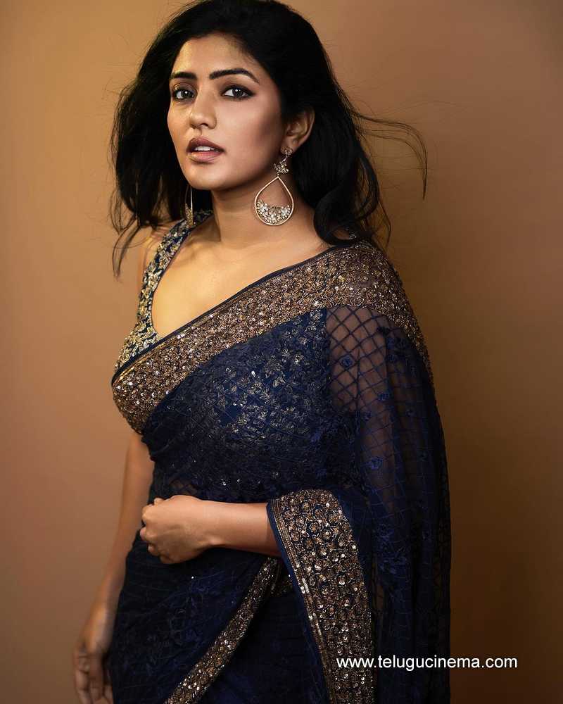 eesha stills 271124 02
