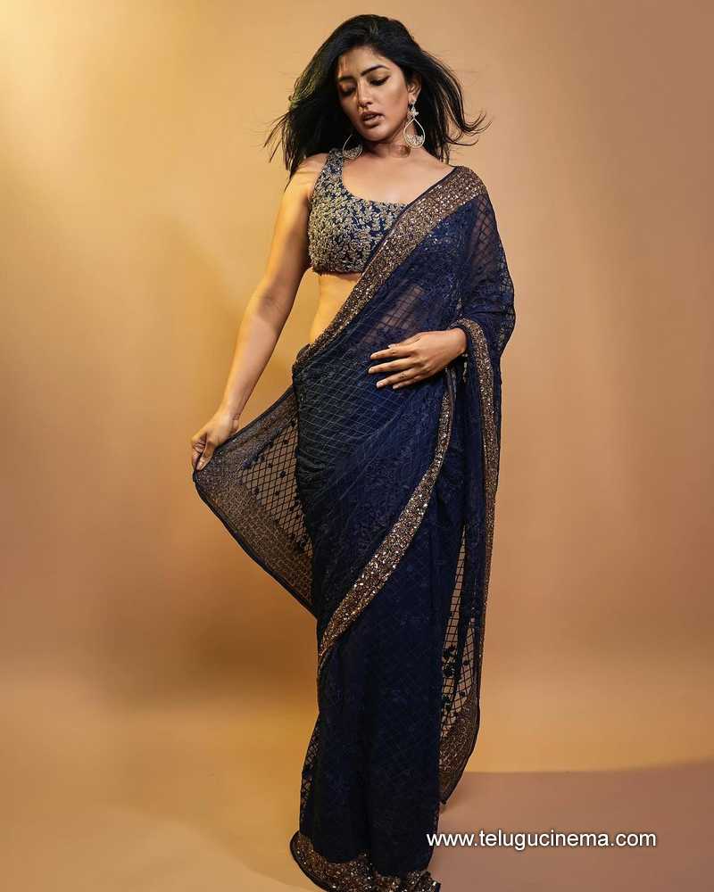eesha stills 271124 07