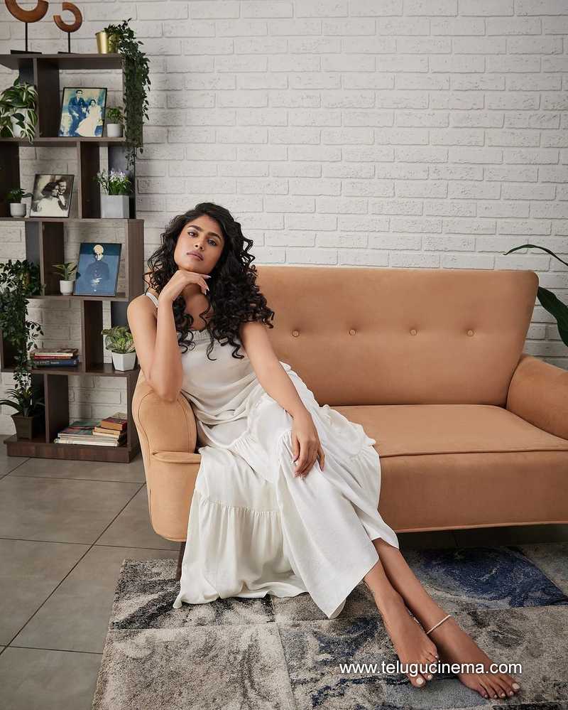 faria stills 18124 04