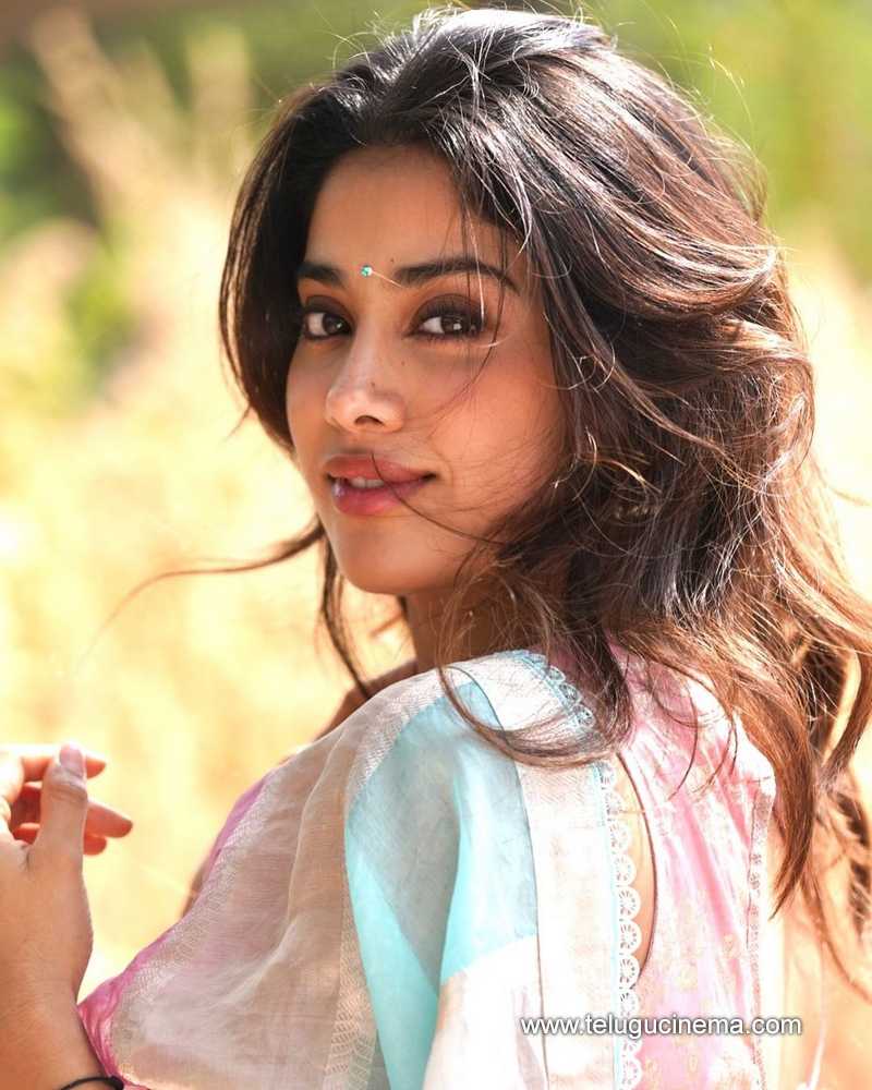 jahnvi stills 211124 05