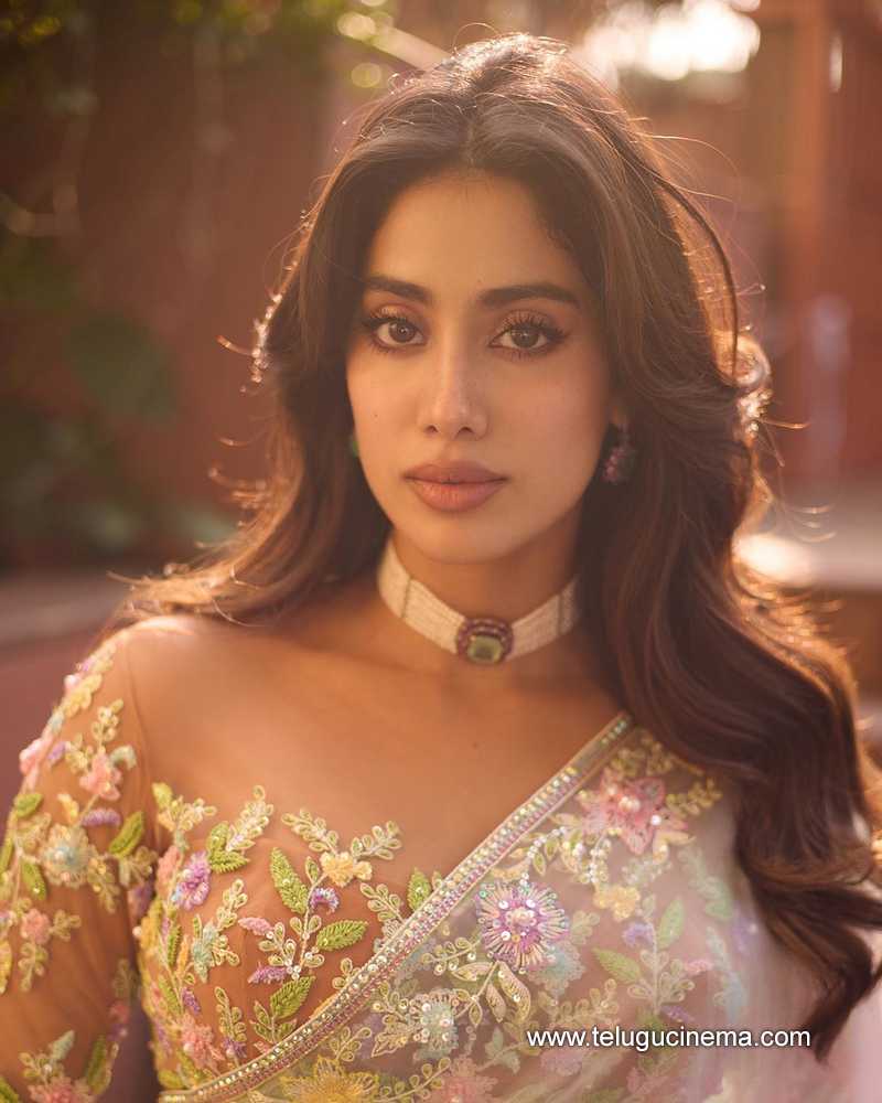 jahnvikapoor stills 081124 02