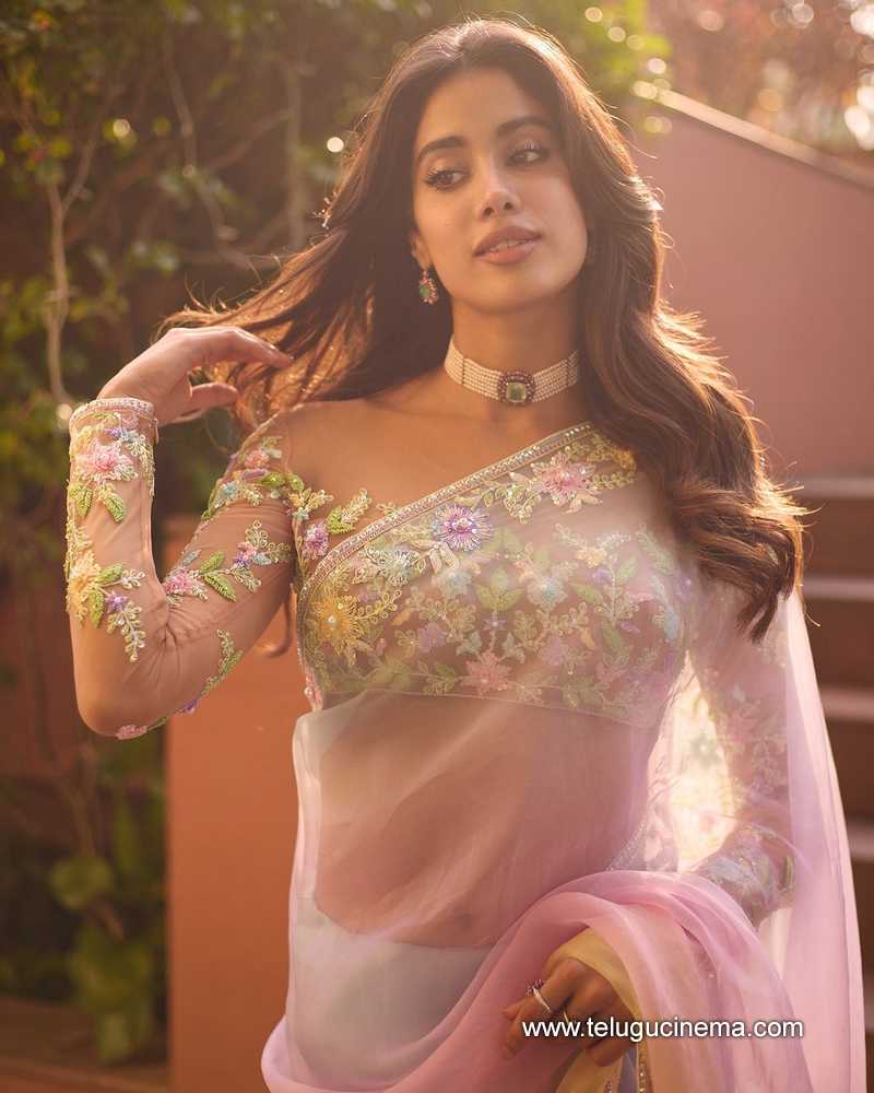 jahnvikapoor stills 081124 04