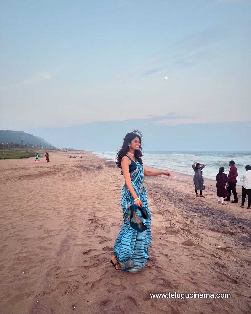 manasa stills 271124 02