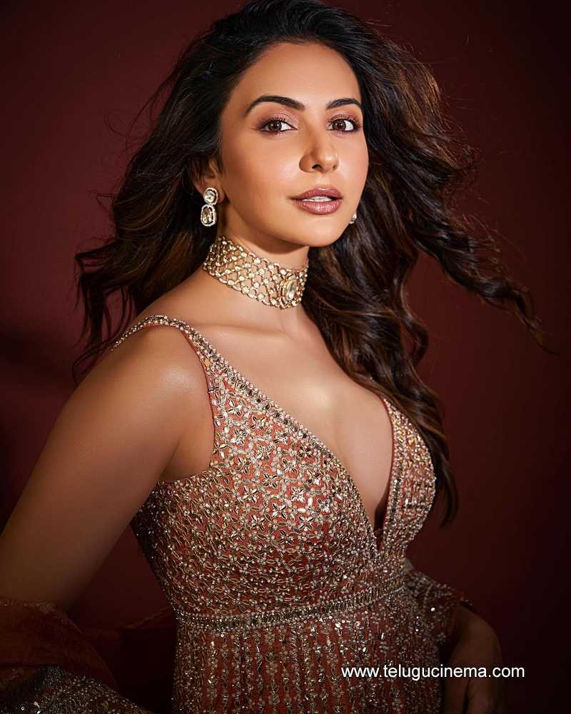 rakul stills 061124 05