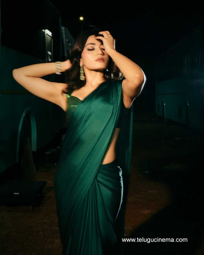 rashmika stills 291124 05