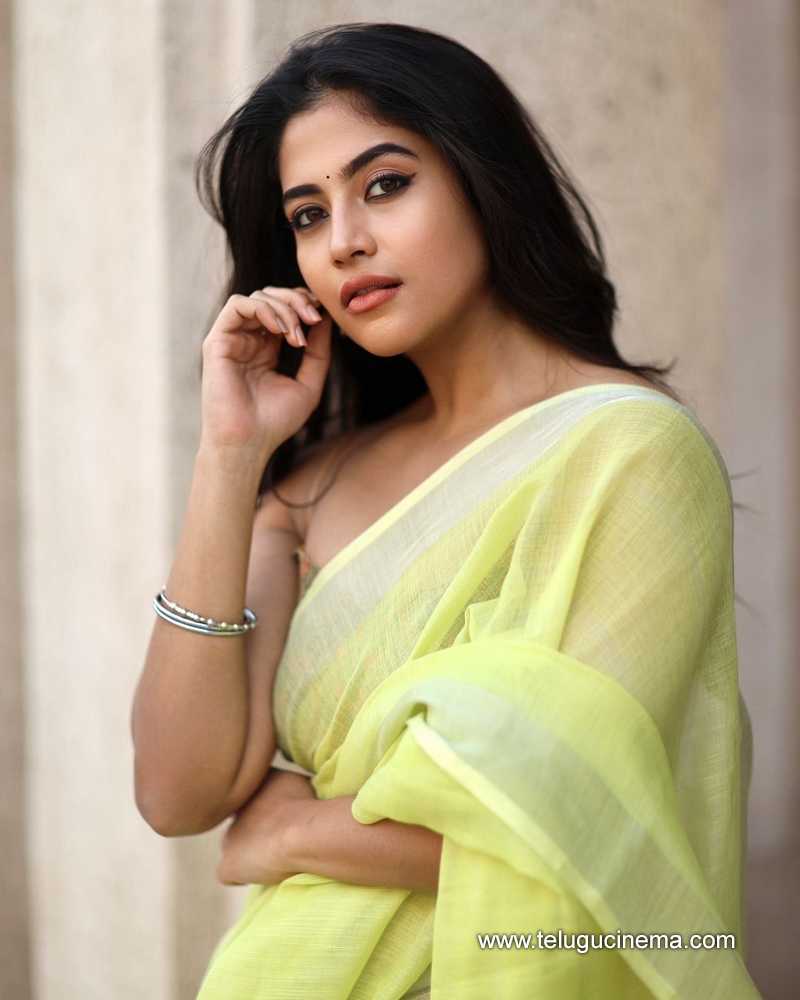 sampada stills 201124 04