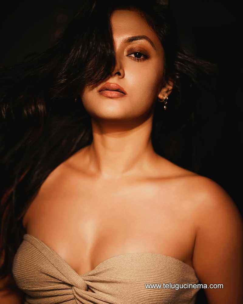 megha still 31012503