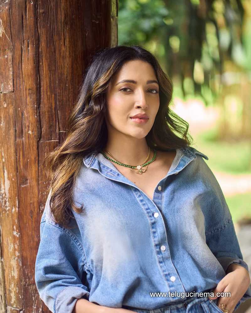 nehashettyi stilla 18012503
