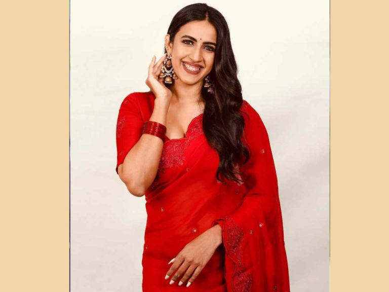niharika thumb