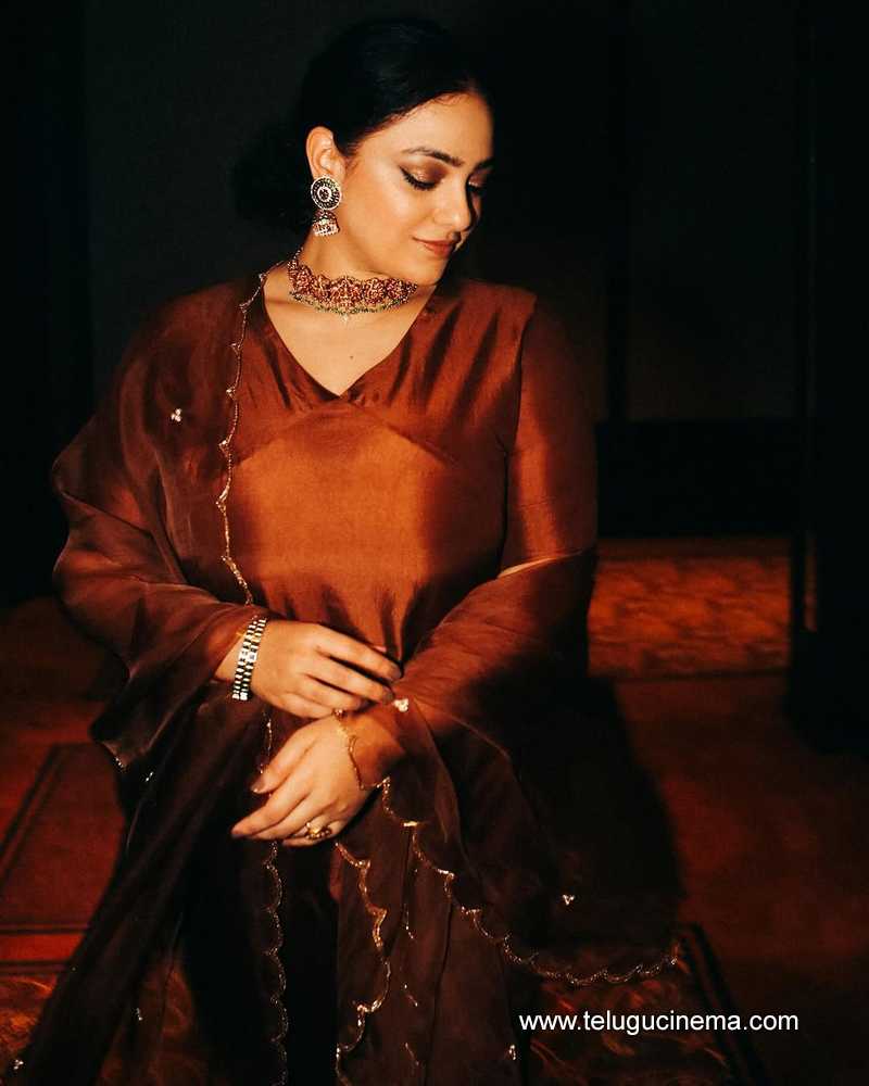 nitya stilla 18012502