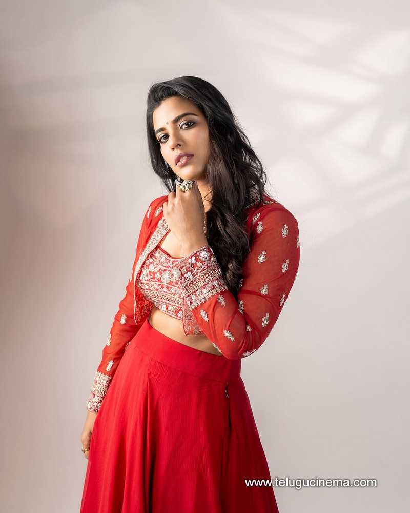 aishwarya still 8022503