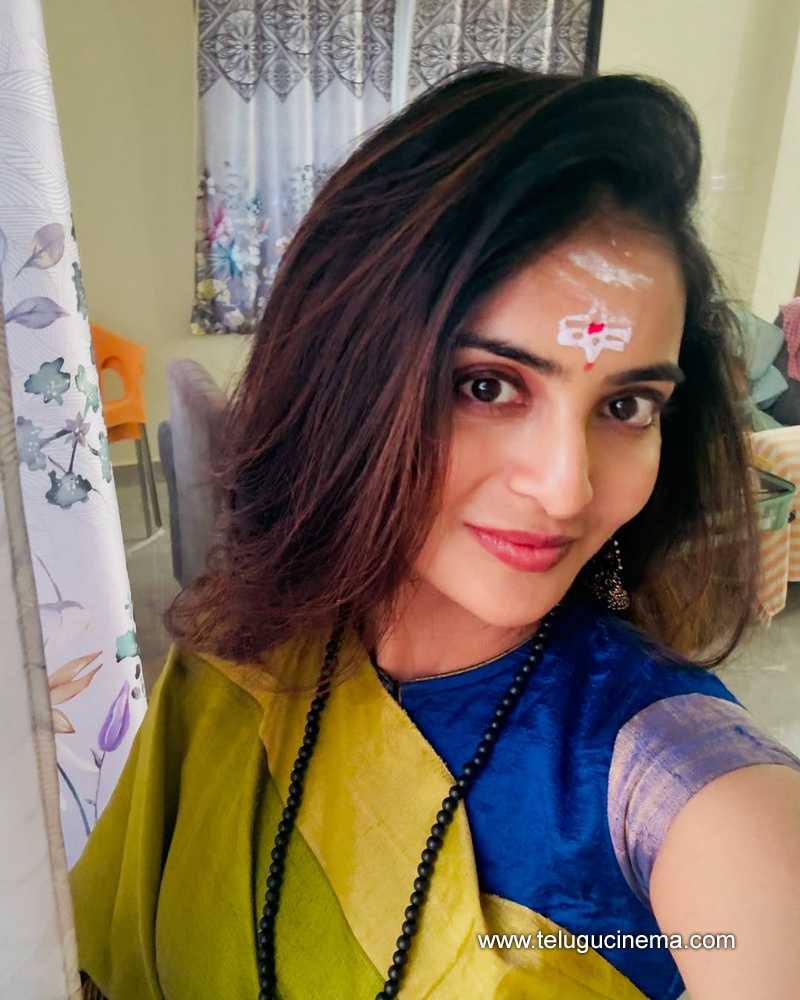 ananya stills 26022503