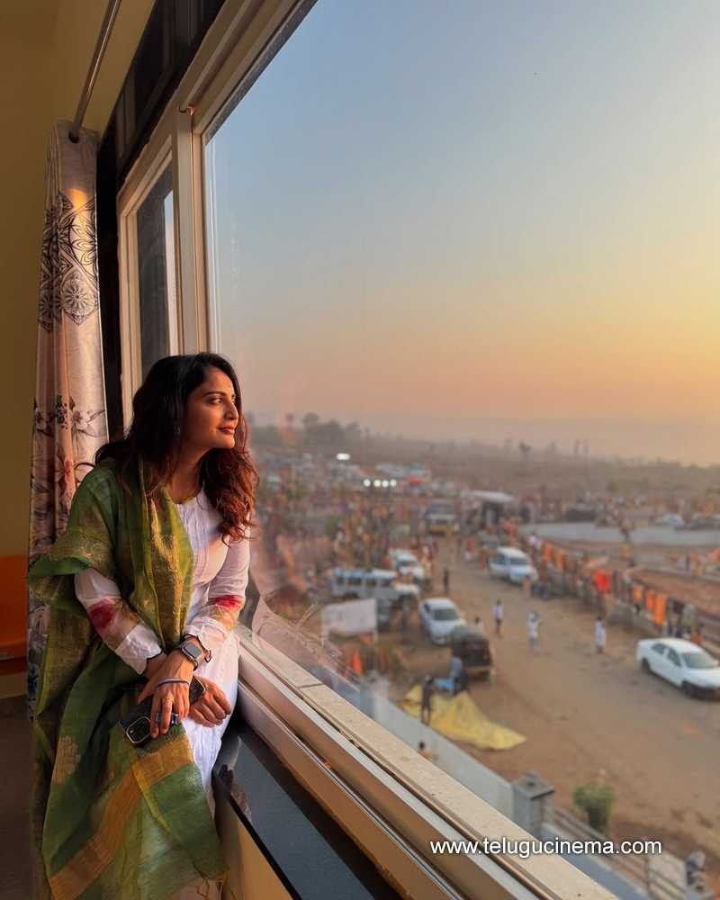 ananya stills 26022504
