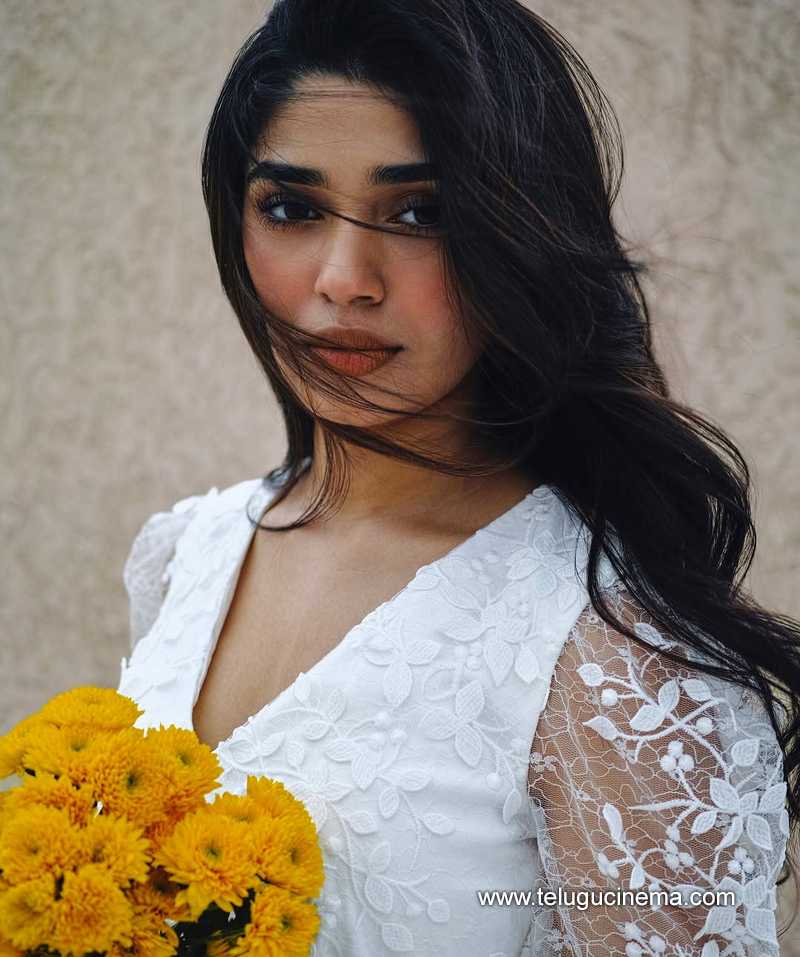 kriti still 14022508
