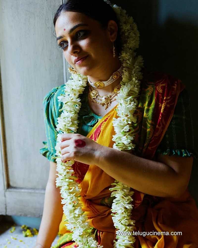 nithya still 03022503
