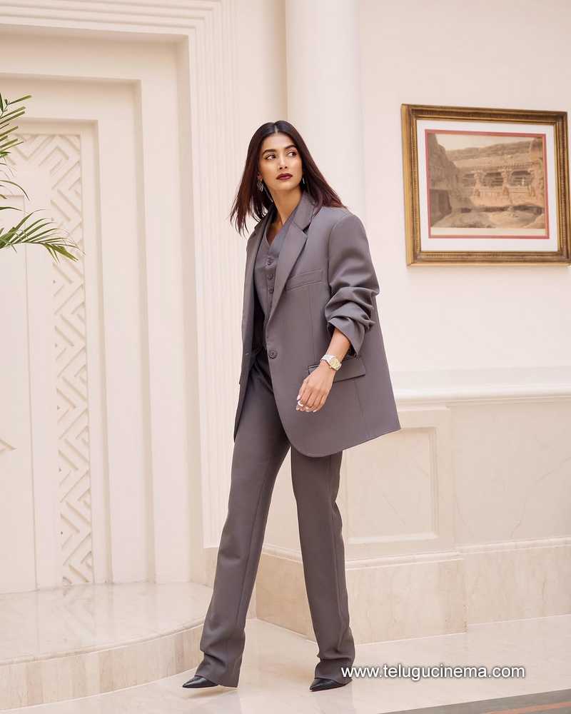 pooja still 11022506