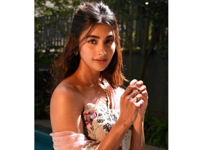 pooja thumb 2