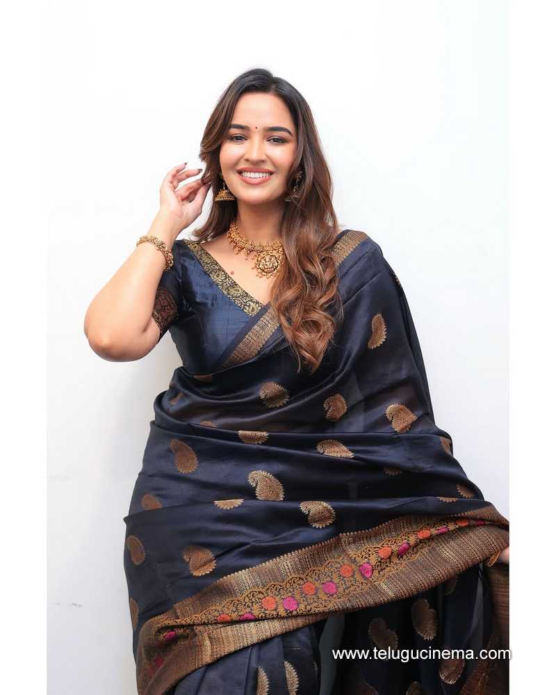 pujitha stills 27022508