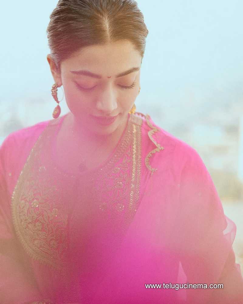 rashmika stills 24022504 1