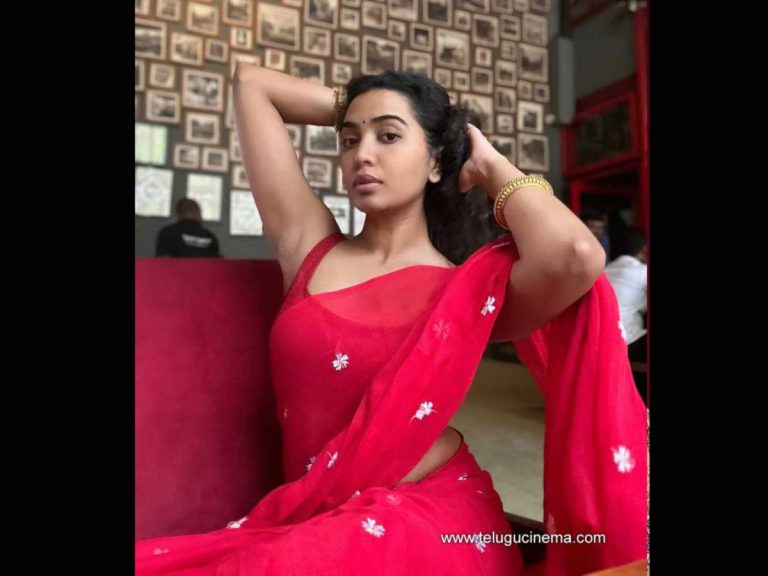 shivani thumb