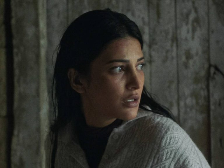 Shruti in The Eye