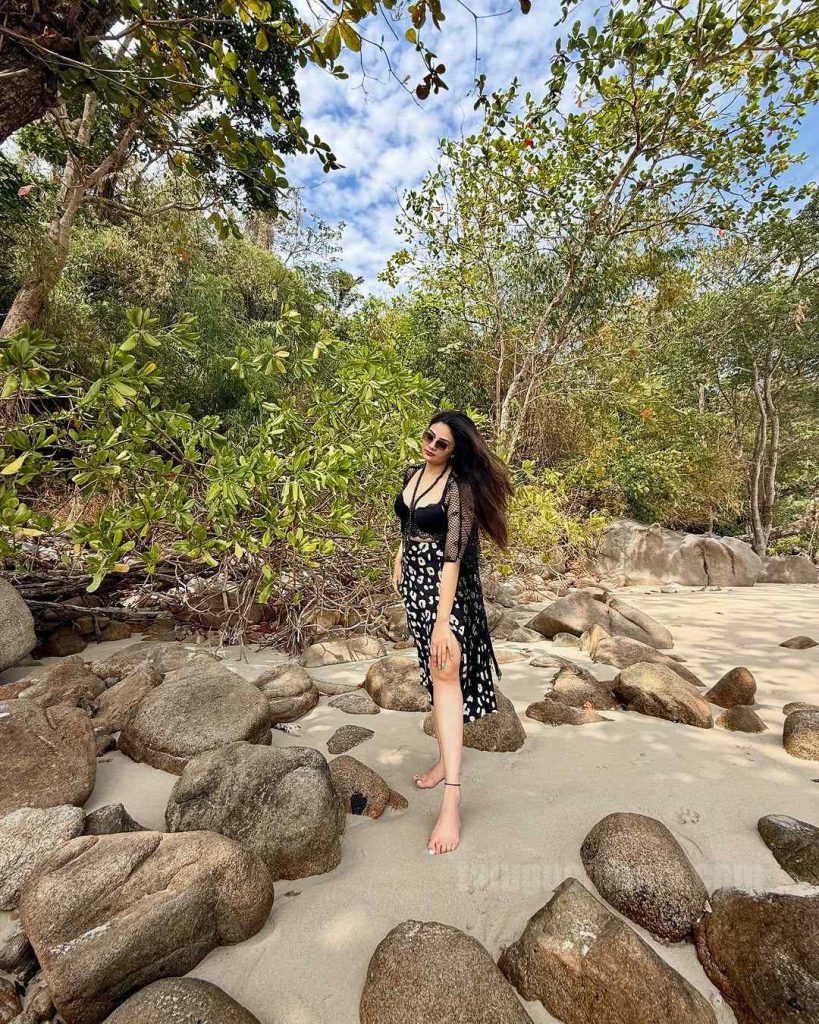 Sreemukhi in phuket