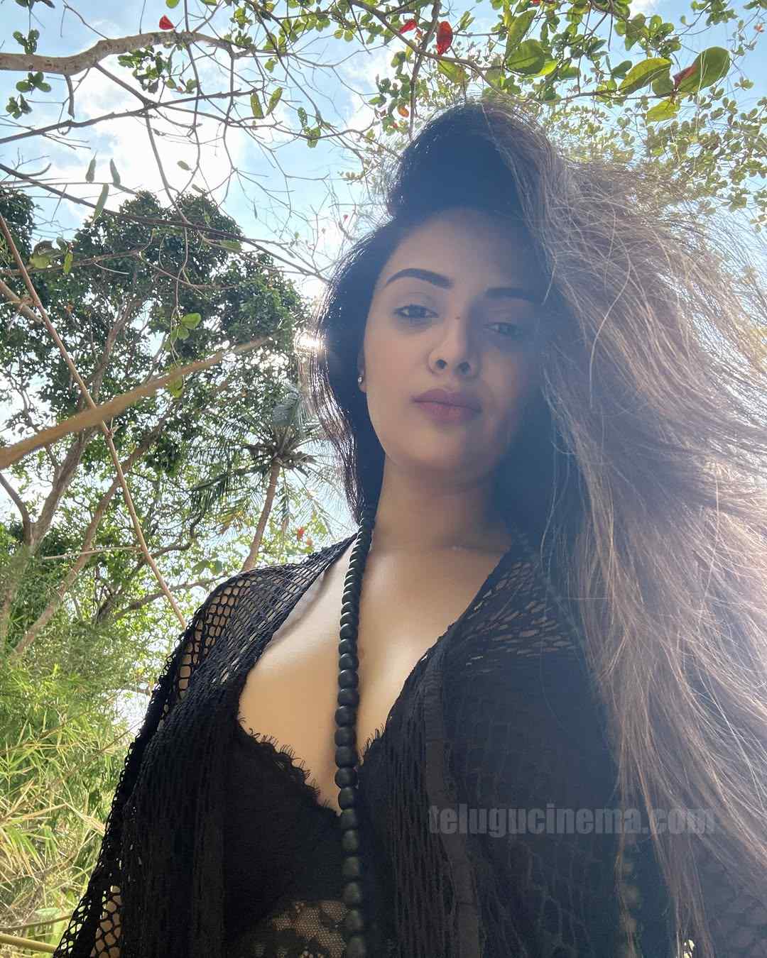 Sreemukhi in phuket