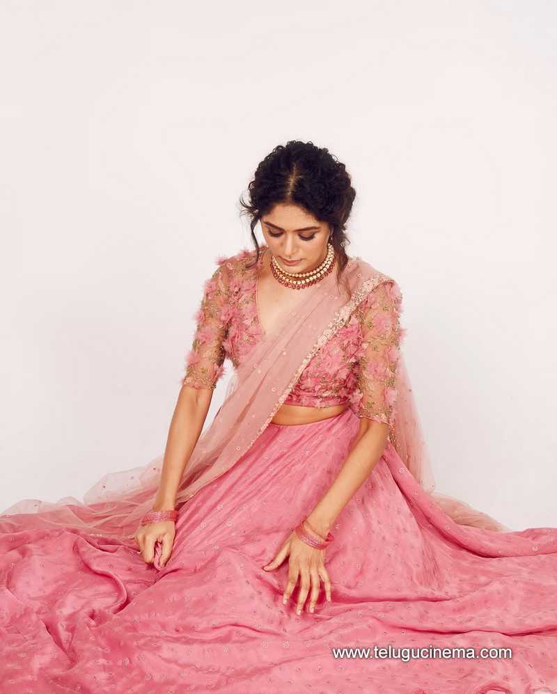 aditi stills 19032504