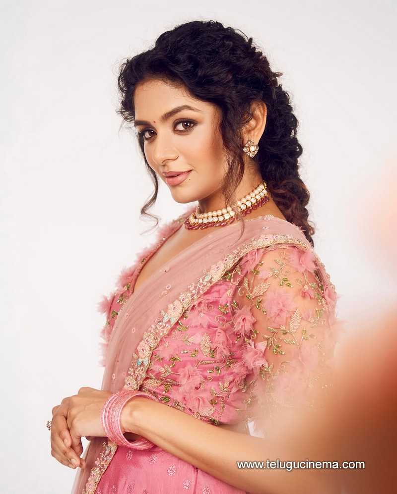 aditi stills 19032507