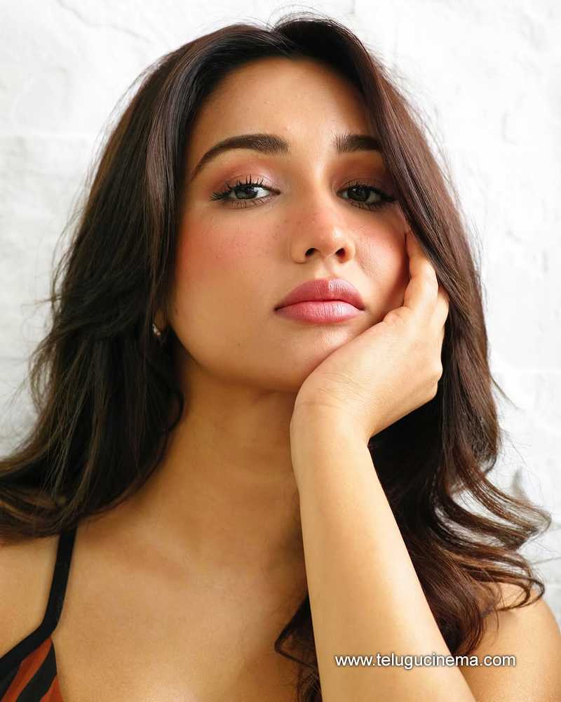 akansha stills 06032503