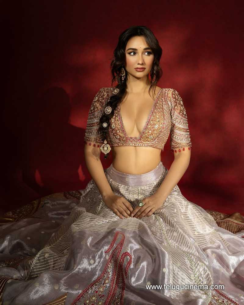 akansha stills 27032503