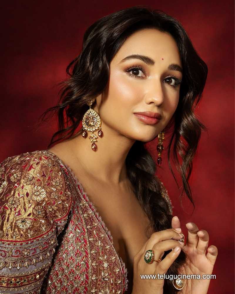 akansha stills 27032506